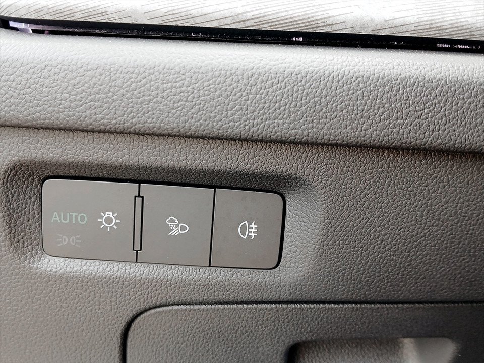 Skoda Octavia Combi 2.0 TDI W Selection | Bild 9 von 25