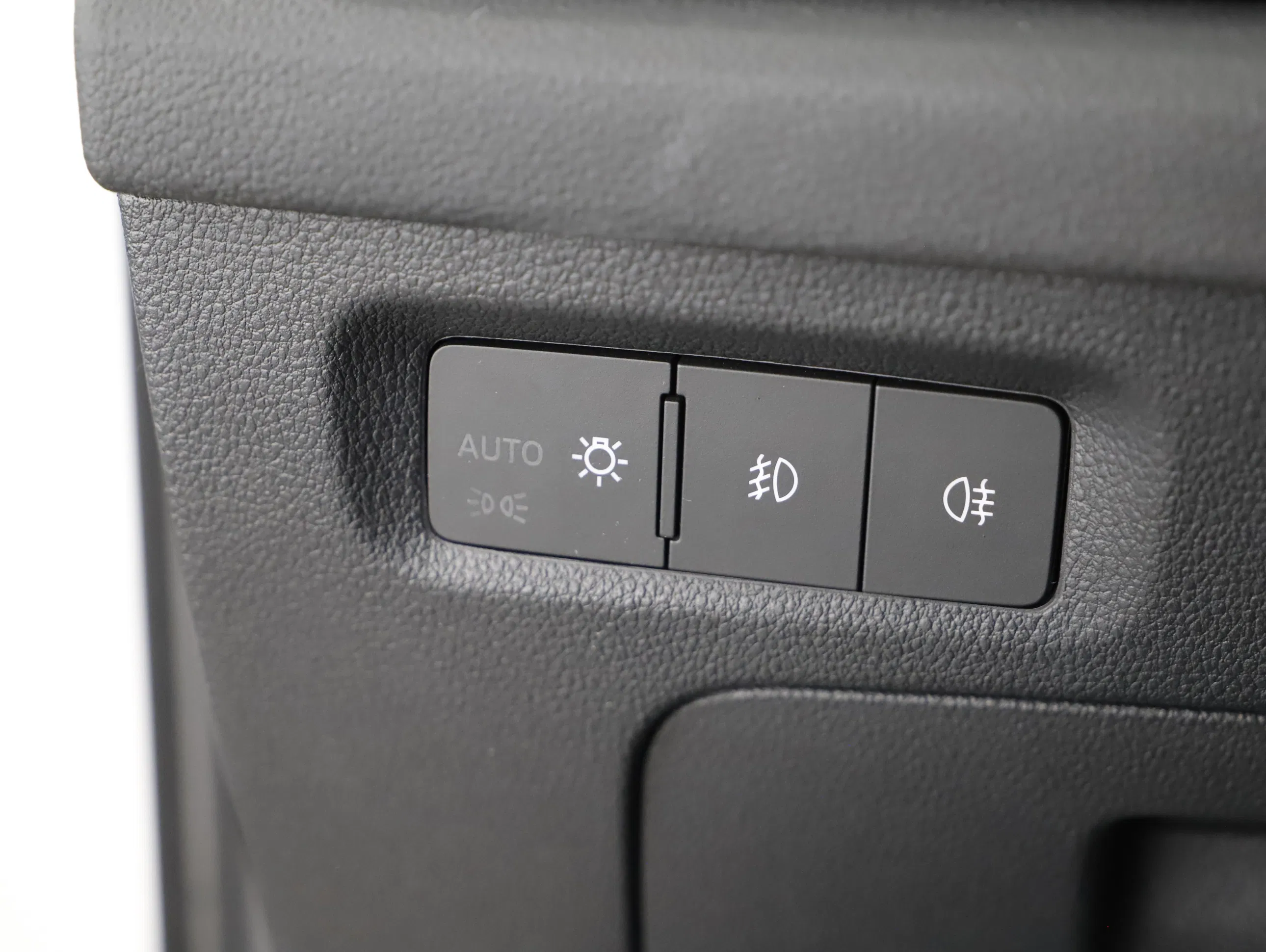 Skoda Octavia Combi 2.0 TDI Ambition | Bild 16 von 24