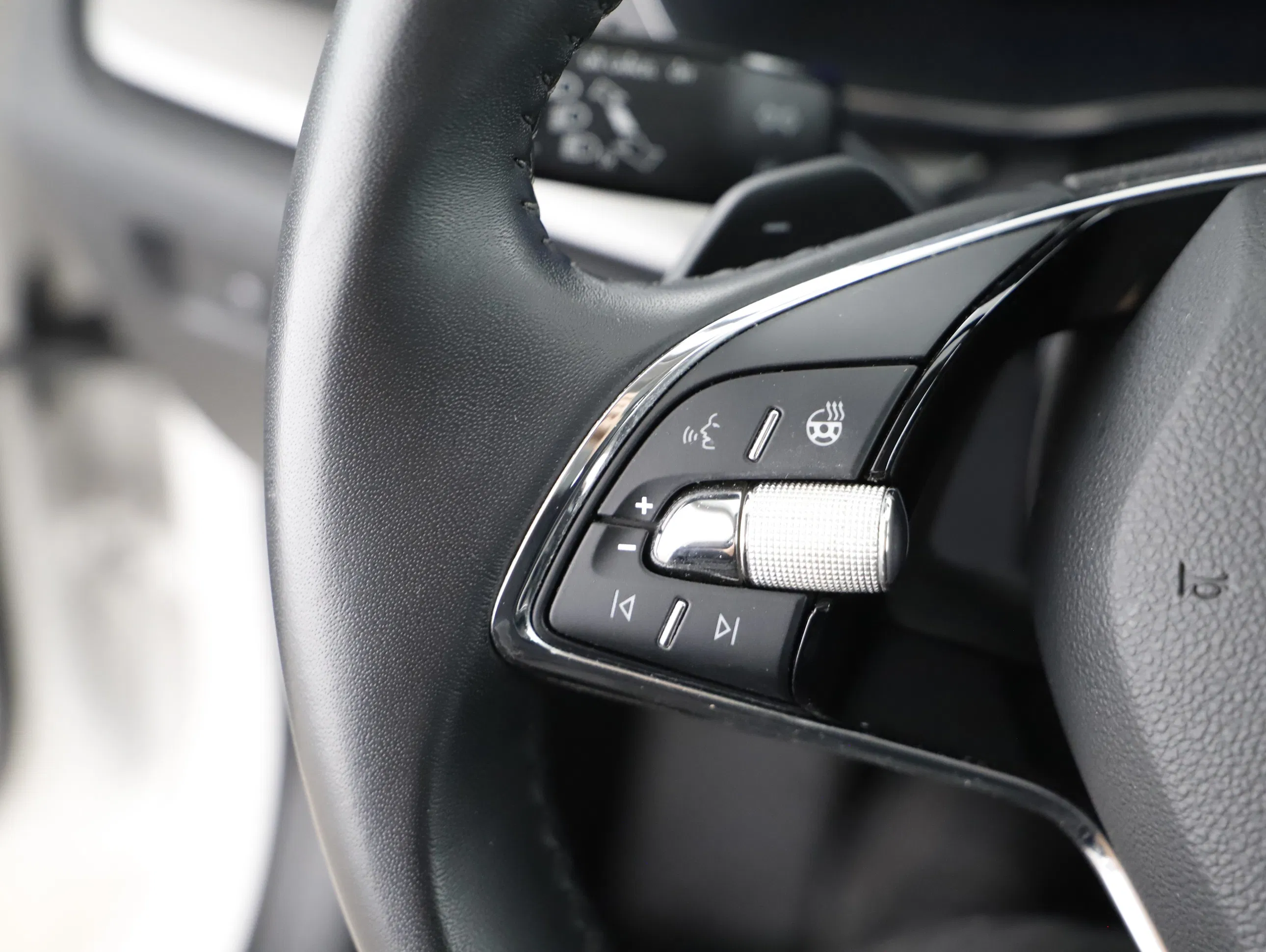 Skoda Octavia Combi 2.0 TDI Ambition | Bild 18 von 24