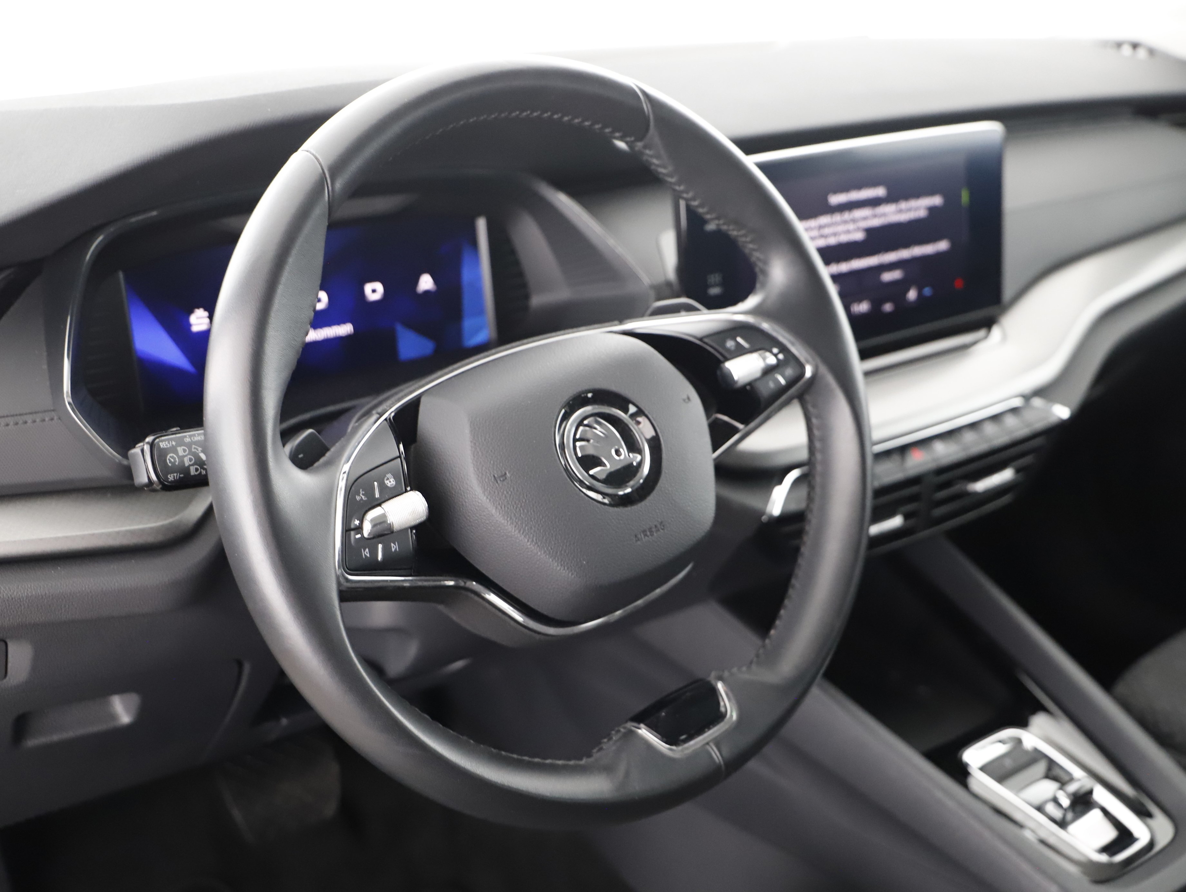 Skoda Octavia Combi 2.0 TDI Ambition | Bild 12 von 24