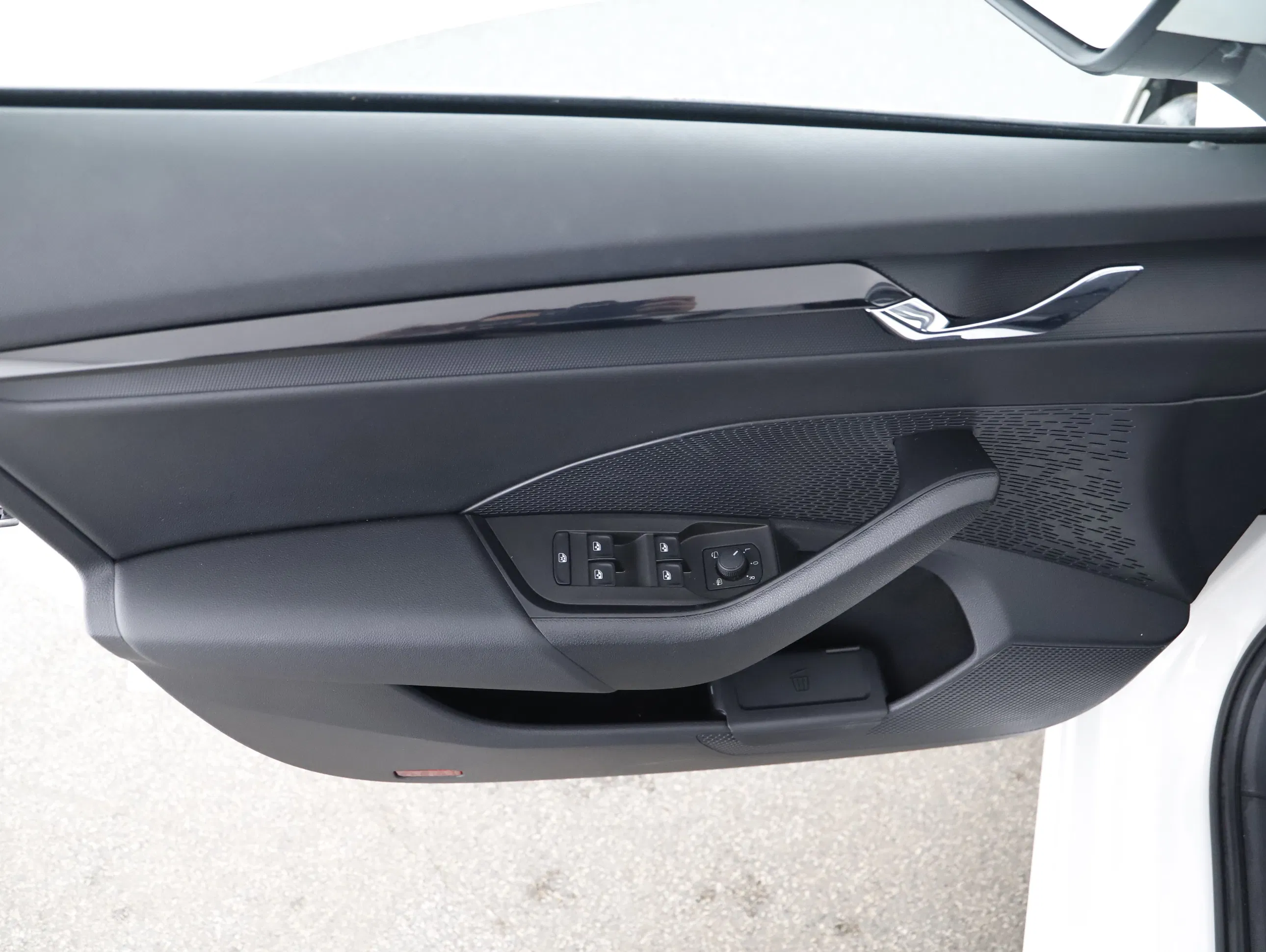 Skoda Octavia Combi 2.0 TDI Ambition | Bild 14 von 24