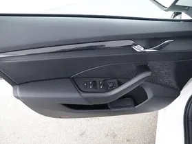 Skoda Octavia Combi 2.0 TDI Ambition | Thumbnail 14 von 24