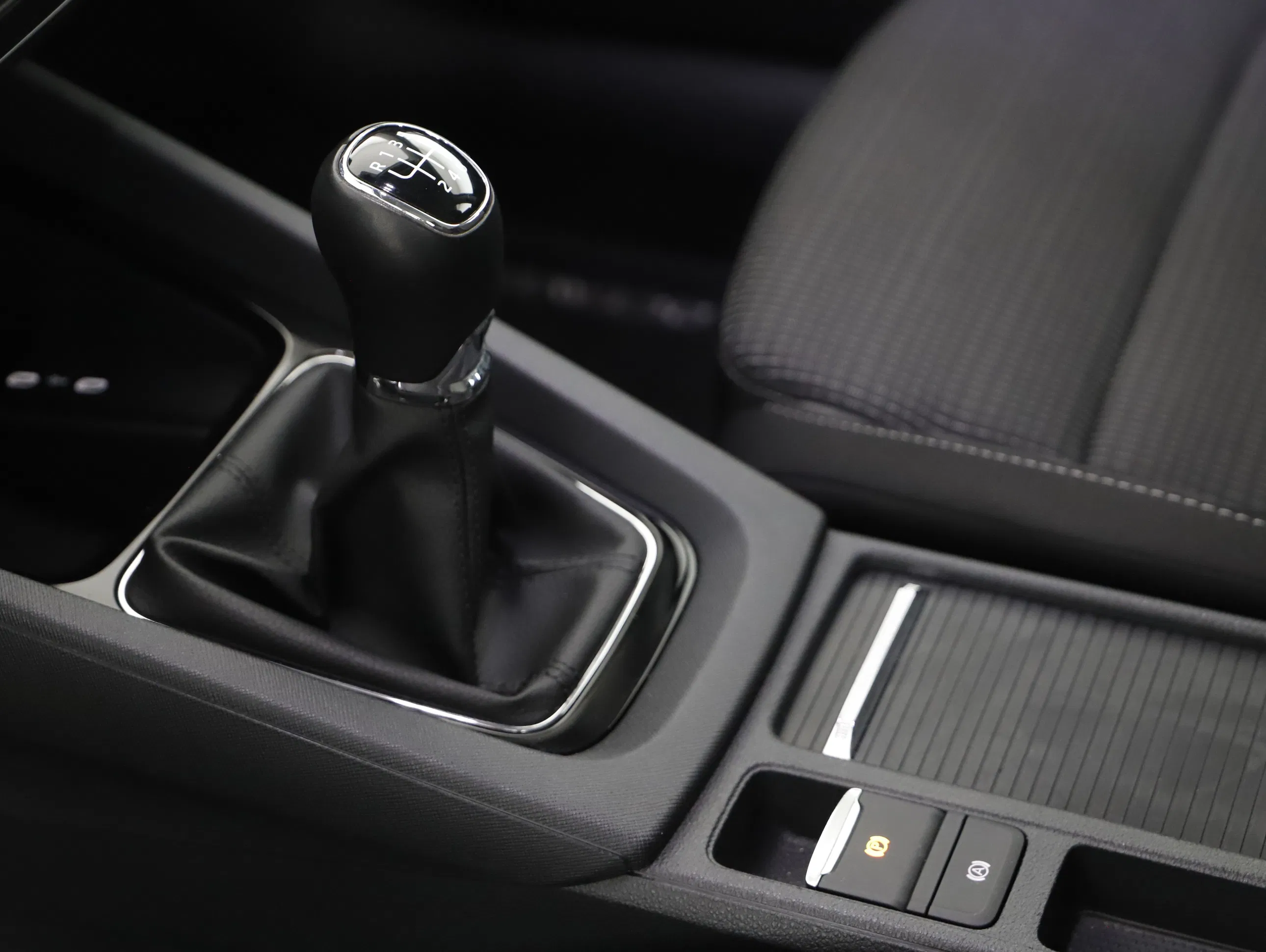 Skoda Octavia Combi 2.0 TDI Ambition | Bild 18 von 21