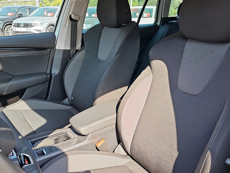 Skoda Octavia Combi 2.0 TDI W Selection | Bild 7 von 25