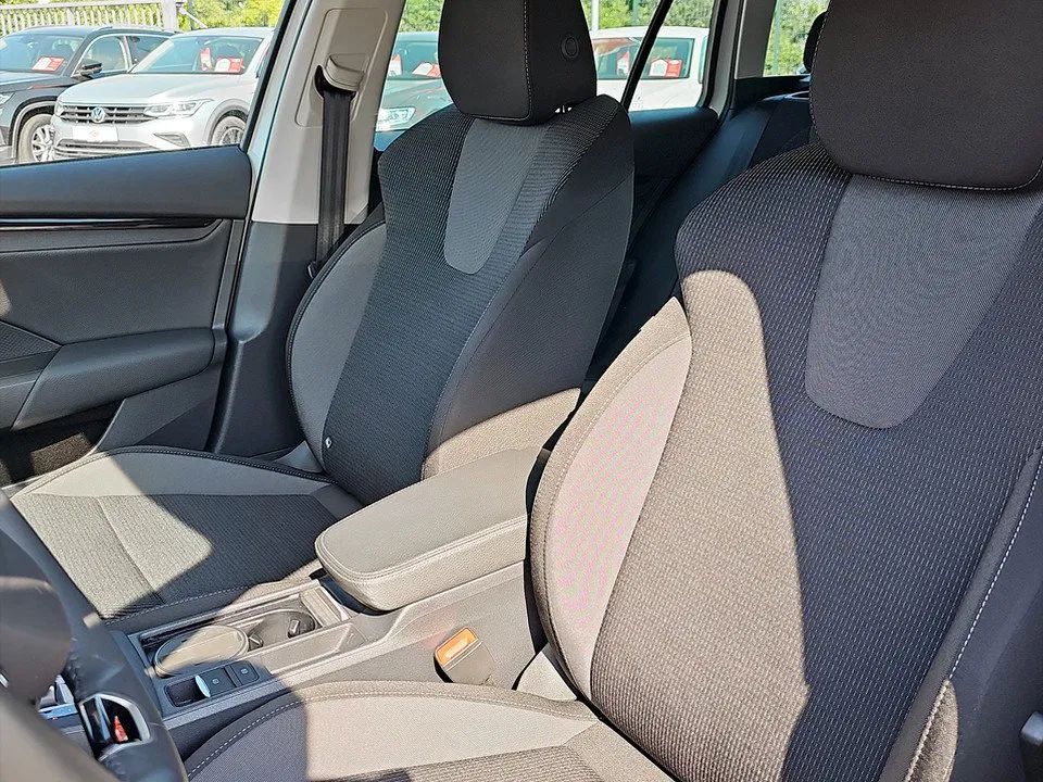 Skoda Octavia Combi 2.0 TDI W Selection | Bild 7 von 25