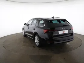 Skoda Octavia Combi 2.0 TDI Style | Thumbnail 18 von 22