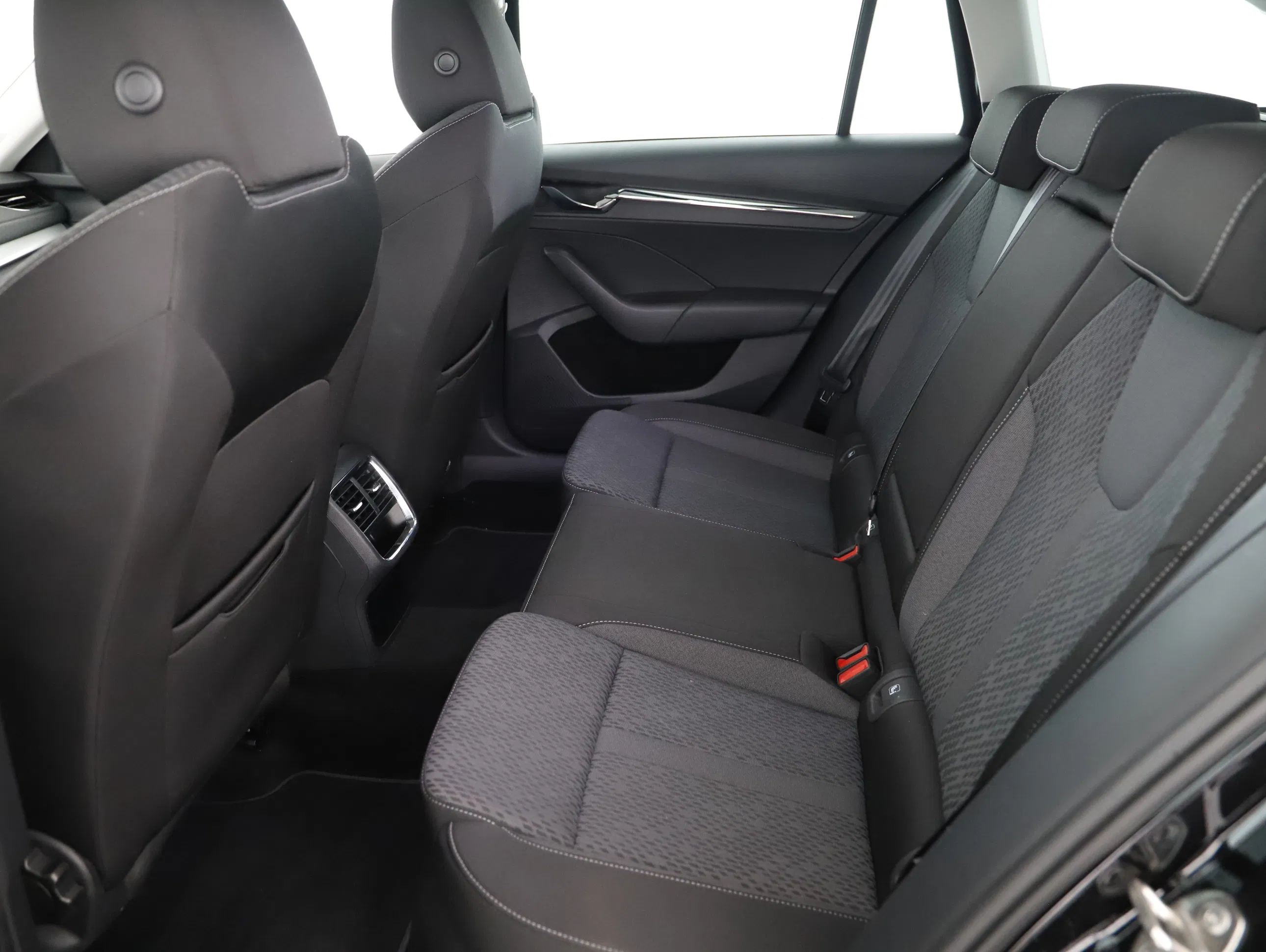 Skoda Octavia Combi 2.0 TDI Style | Bild 2 von 22