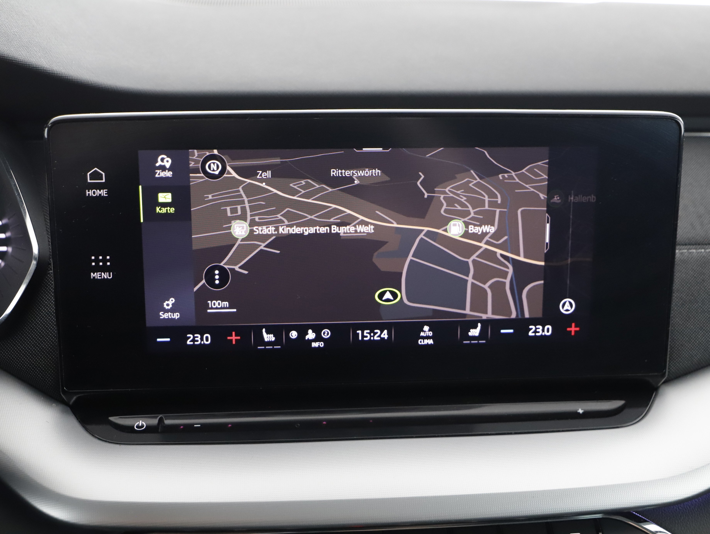 Skoda Octavia Combi 2.0 TDI Style | Bild 8 von 22