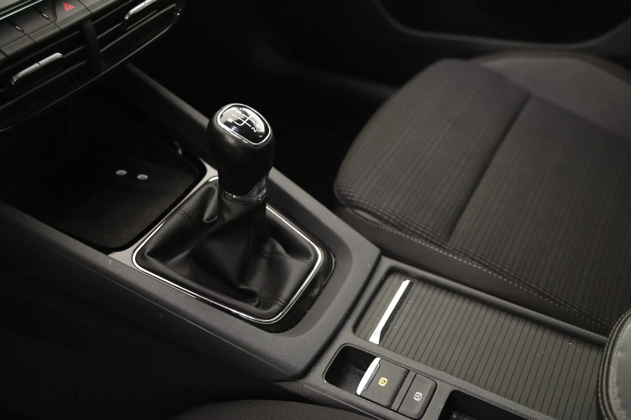 Skoda OCTAVIA Combi Ambition TDI | Bild 22 von 31