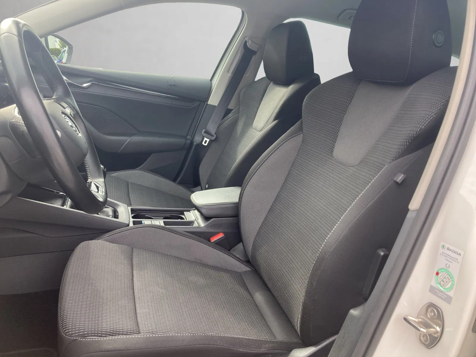 Skoda OCTAVIA Combi Ambition TDI | Bild 7 von 31