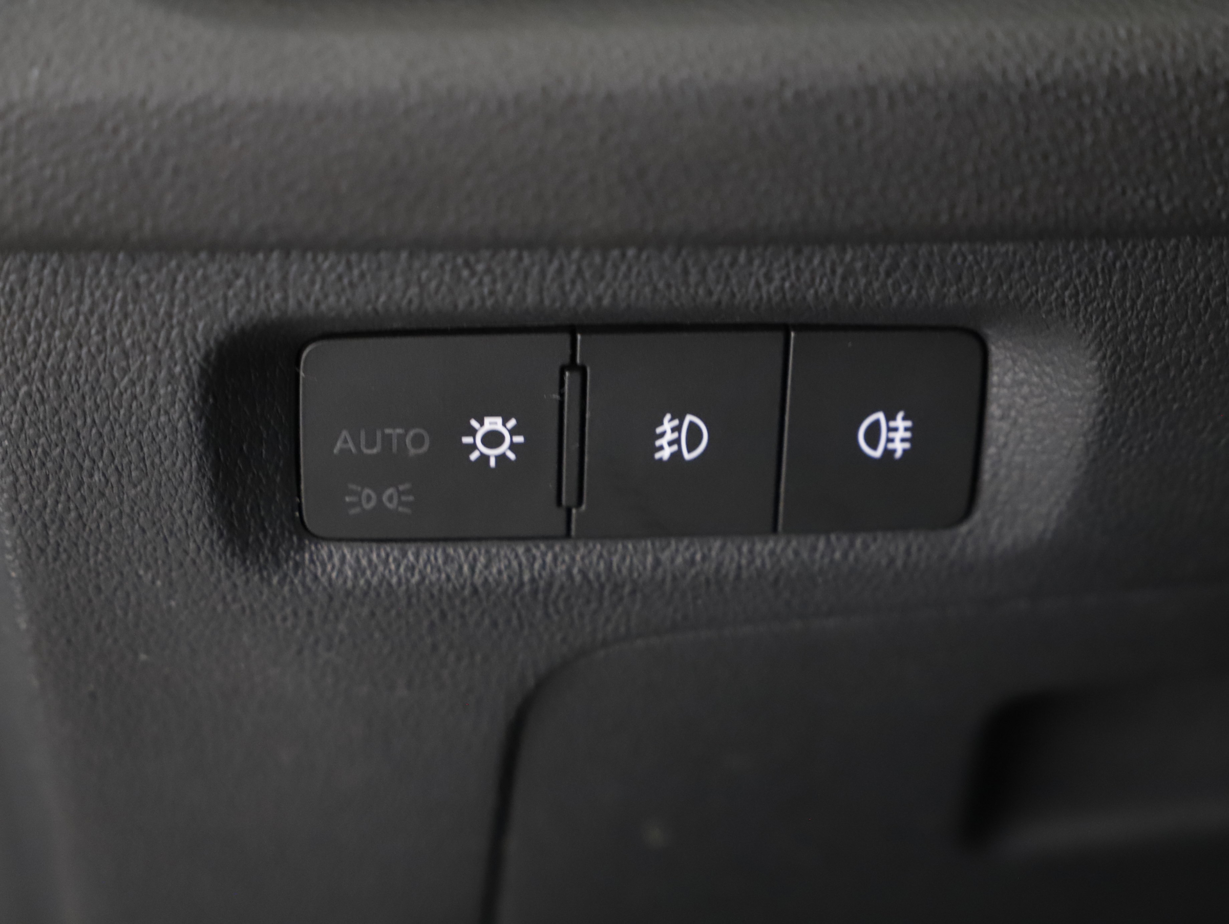 Skoda OCTAVIA Combi Ambition TDI DSG | Bild 13 von 21