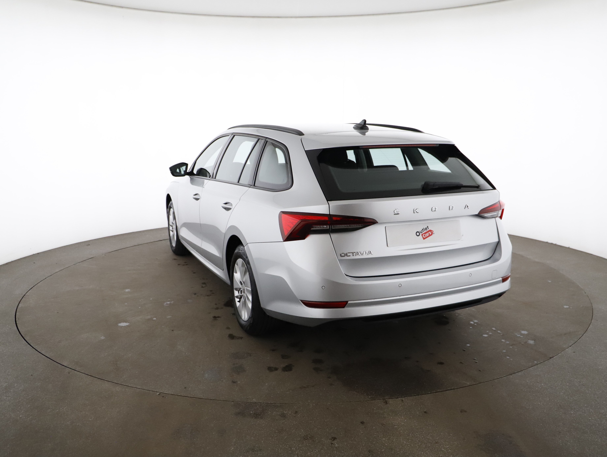 Skoda OCTAVIA Combi Ambition TDI DSG | Bild 17 von 21