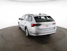 Skoda OCTAVIA Combi Ambition TDI DSG | Thumbnail 17 von 21