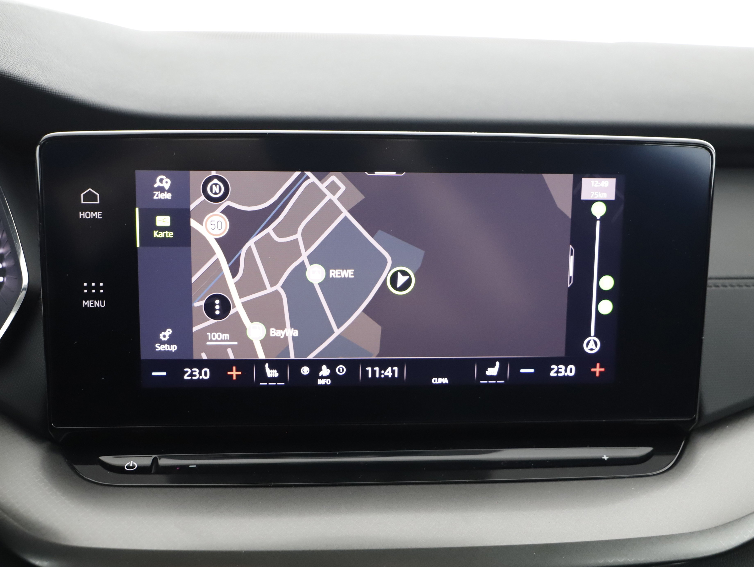Skoda OCTAVIA Combi Ambition TDI DSG | Bild 8 von 21
