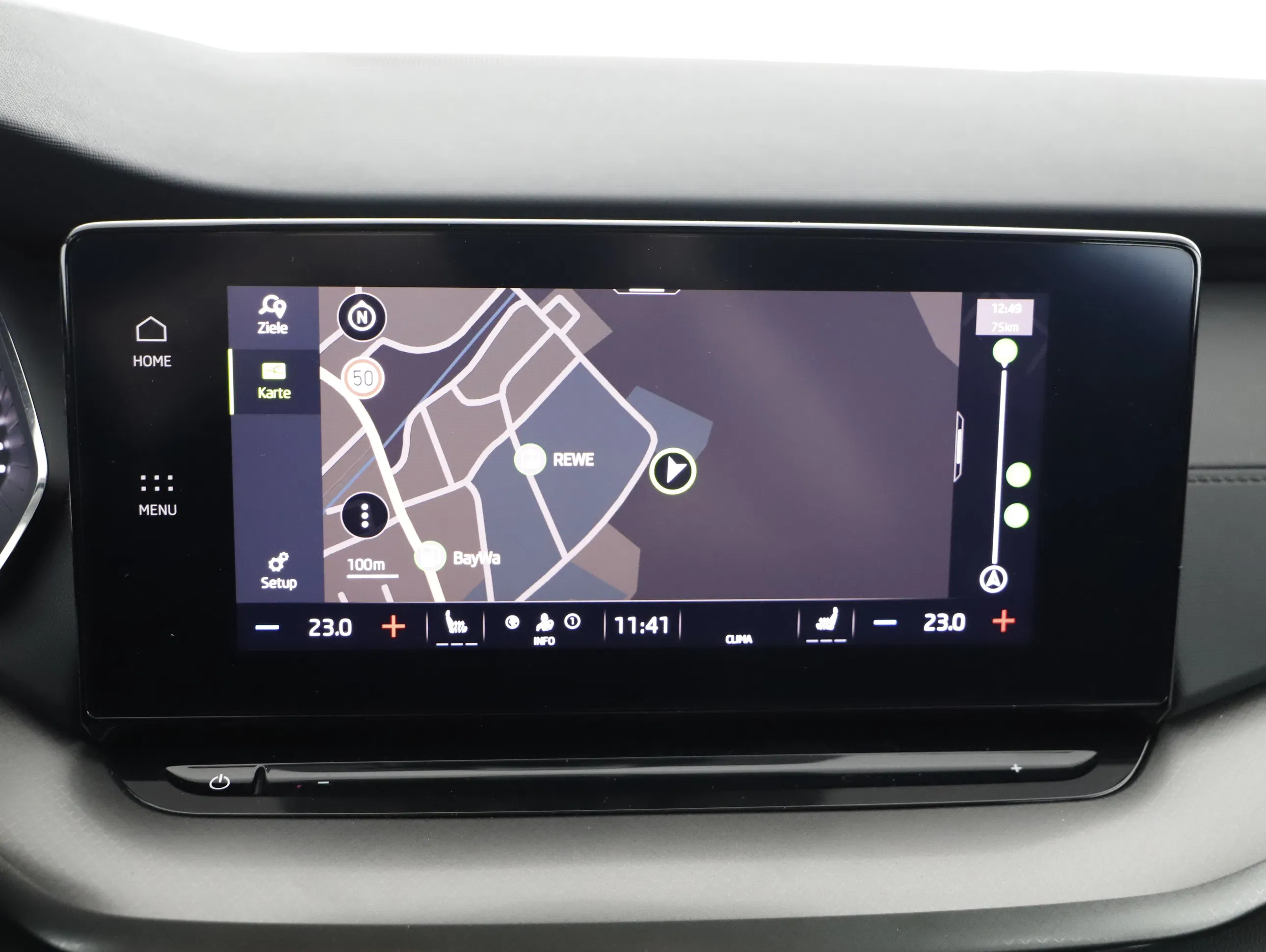 Skoda OCTAVIA Combi Ambition TDI DSG | Bild 8 von 21