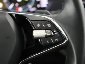 Skoda Octavia Combi 2.0 TDI Style | Thumbnail 11 von 23