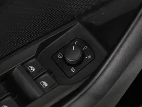 Skoda Octavia Combi 2.0 TDI Style | Thumbnail 4 von 23