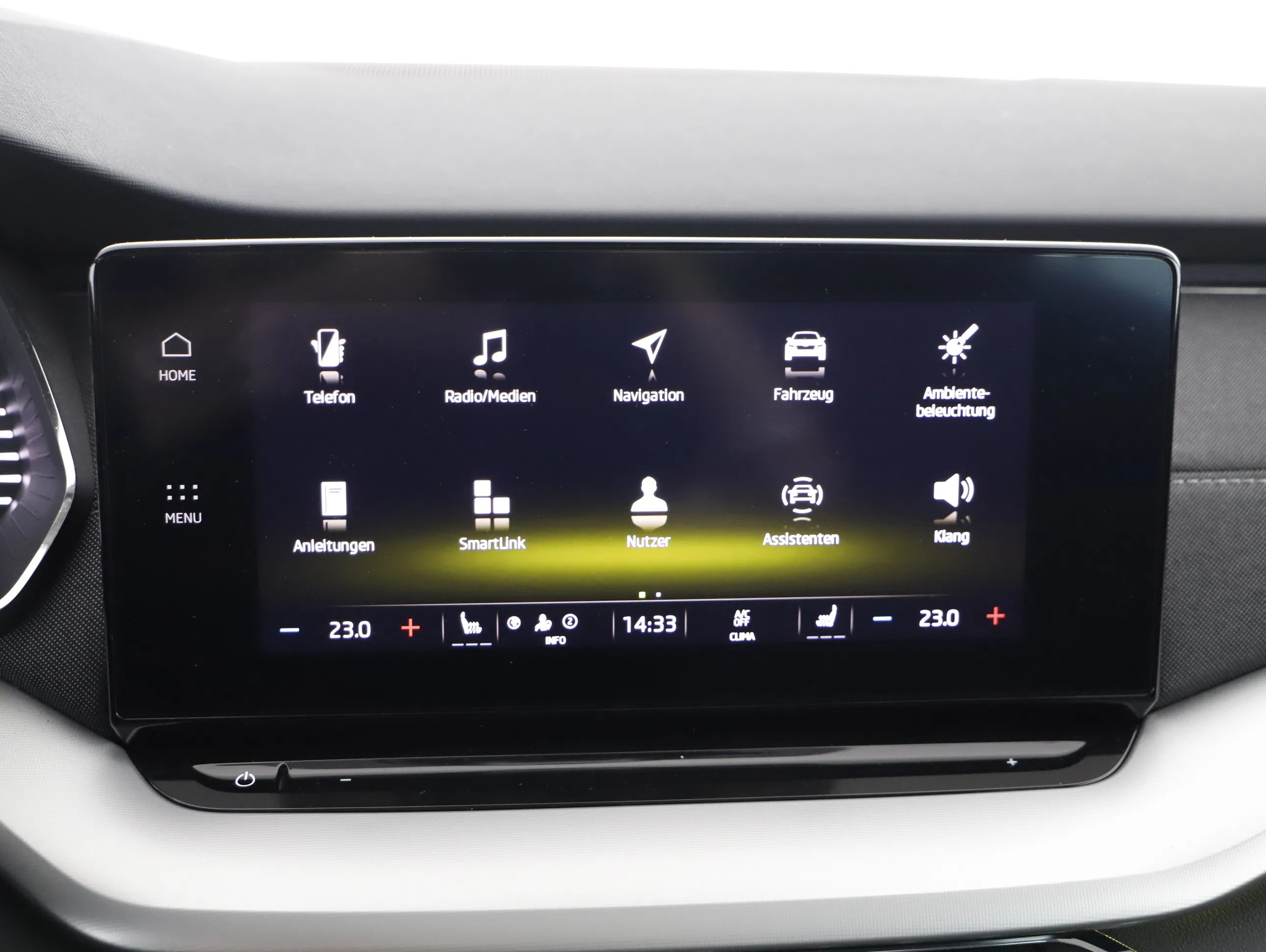 Skoda Octavia Combi 2.0 TDI Style | Bild 14 von 23