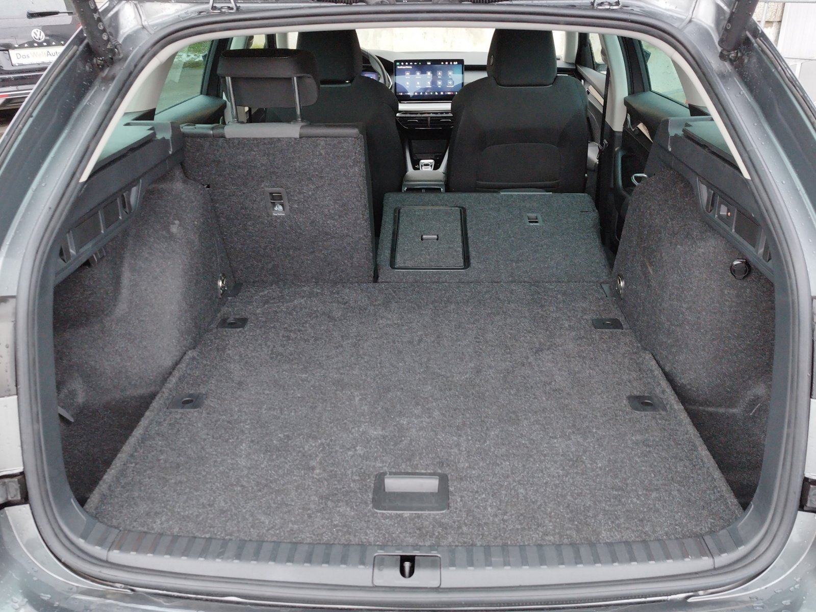 Skoda Octavia Combi 2.0 TDI W Selection | Bild 13 von 26