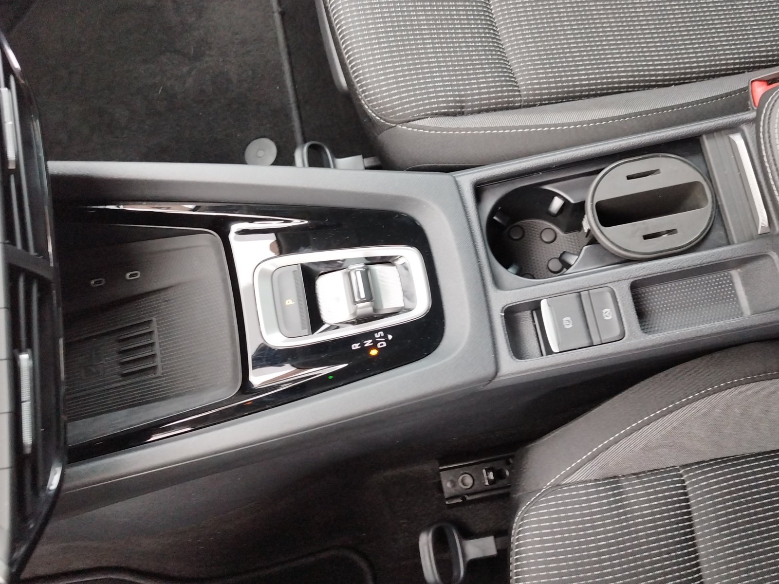 Skoda Octavia Combi 2.0 TDI W Selection | Bild 25 von 26
