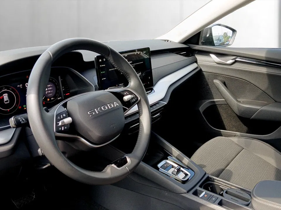 Skoda Octavia Combi 2.0TDI DSG Selection | Bild 9 von 23