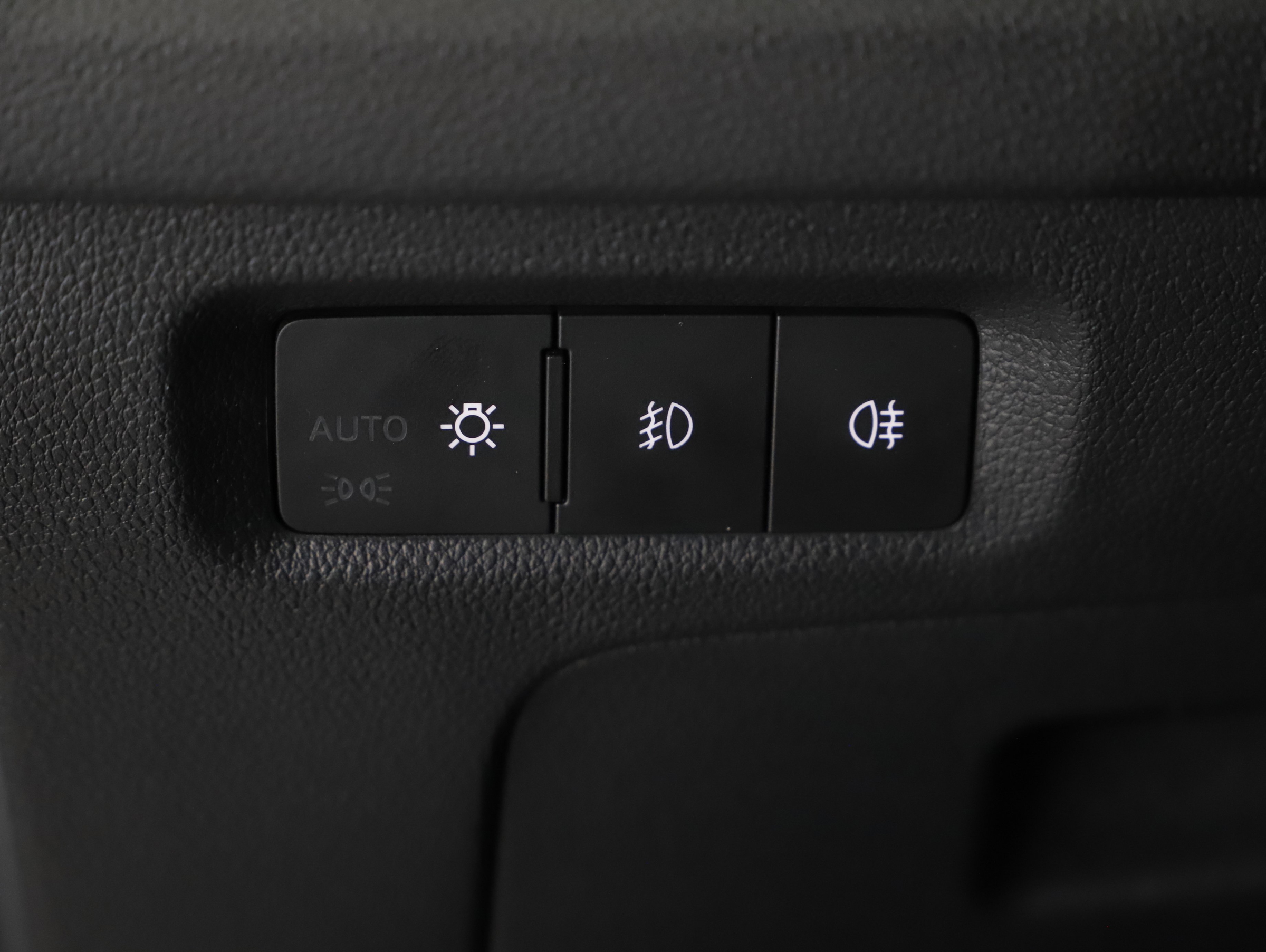 Skoda Octavia Combi 2.0 TDI Ambition | Bild 15 von 24