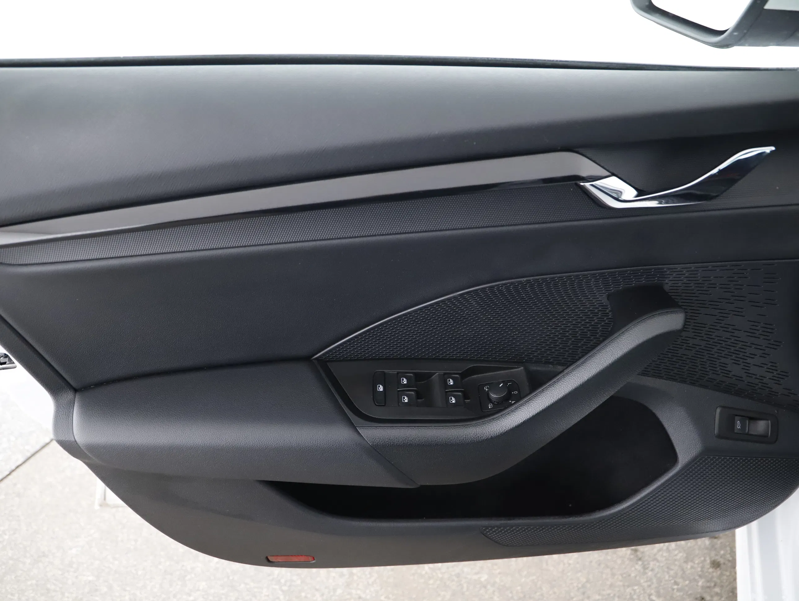 Skoda Octavia Combi 2.0 TDI Ambition | Bild 16 von 24