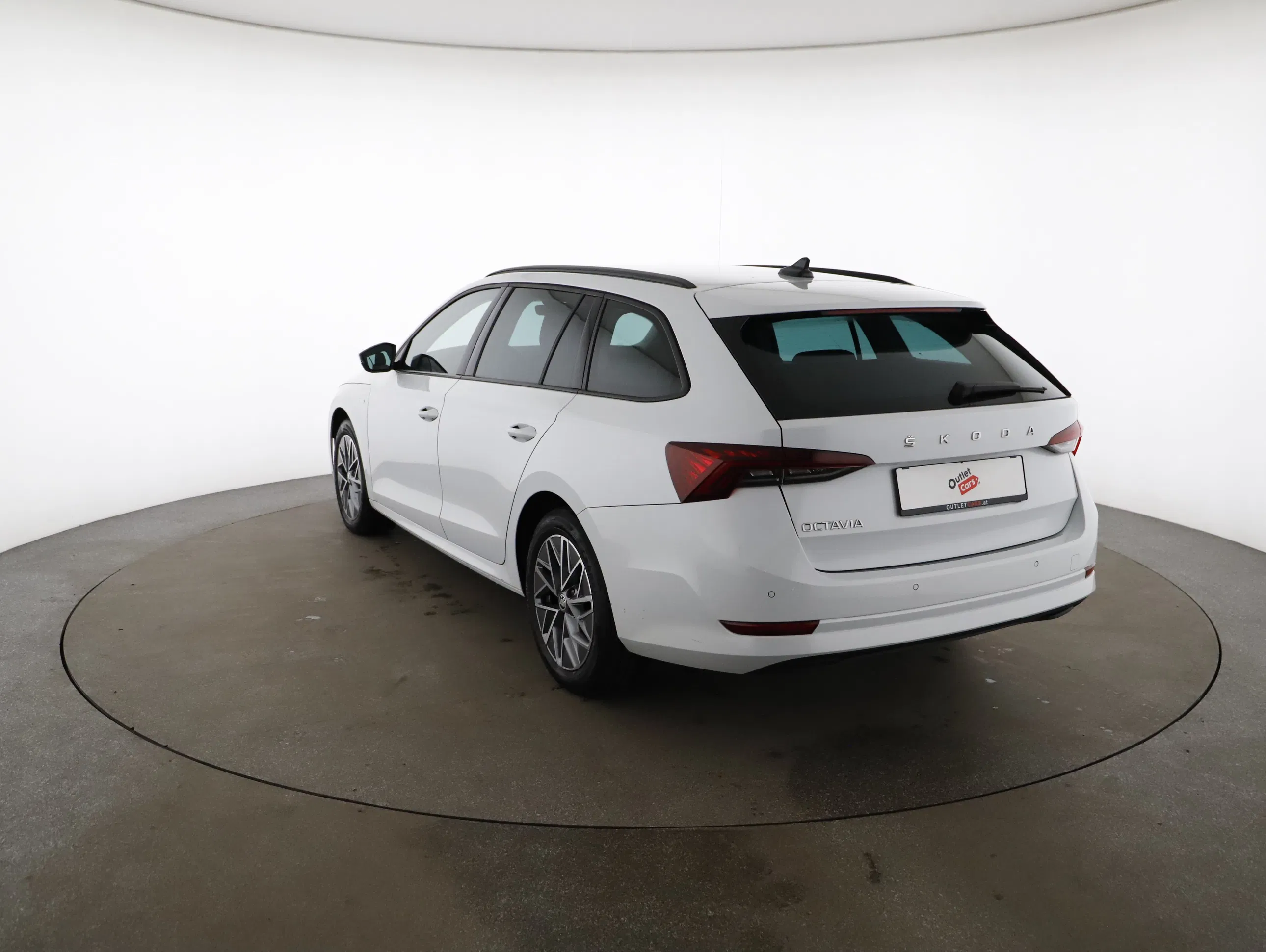 Skoda Octavia Combi 2.0 TDI Ambition | Bild 20 von 24