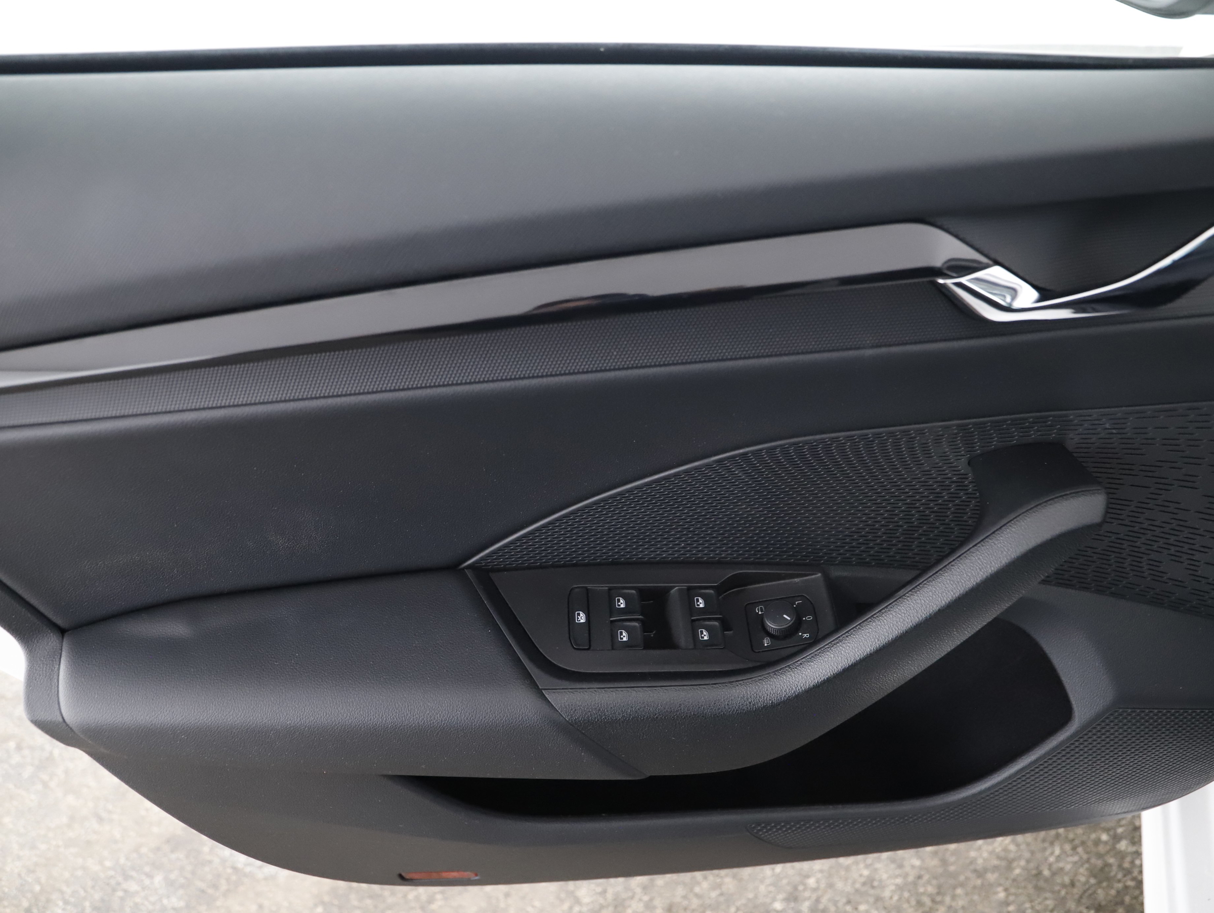 Skoda Octavia Combi 2.0 TDI Ambition | Bild 14 von 21