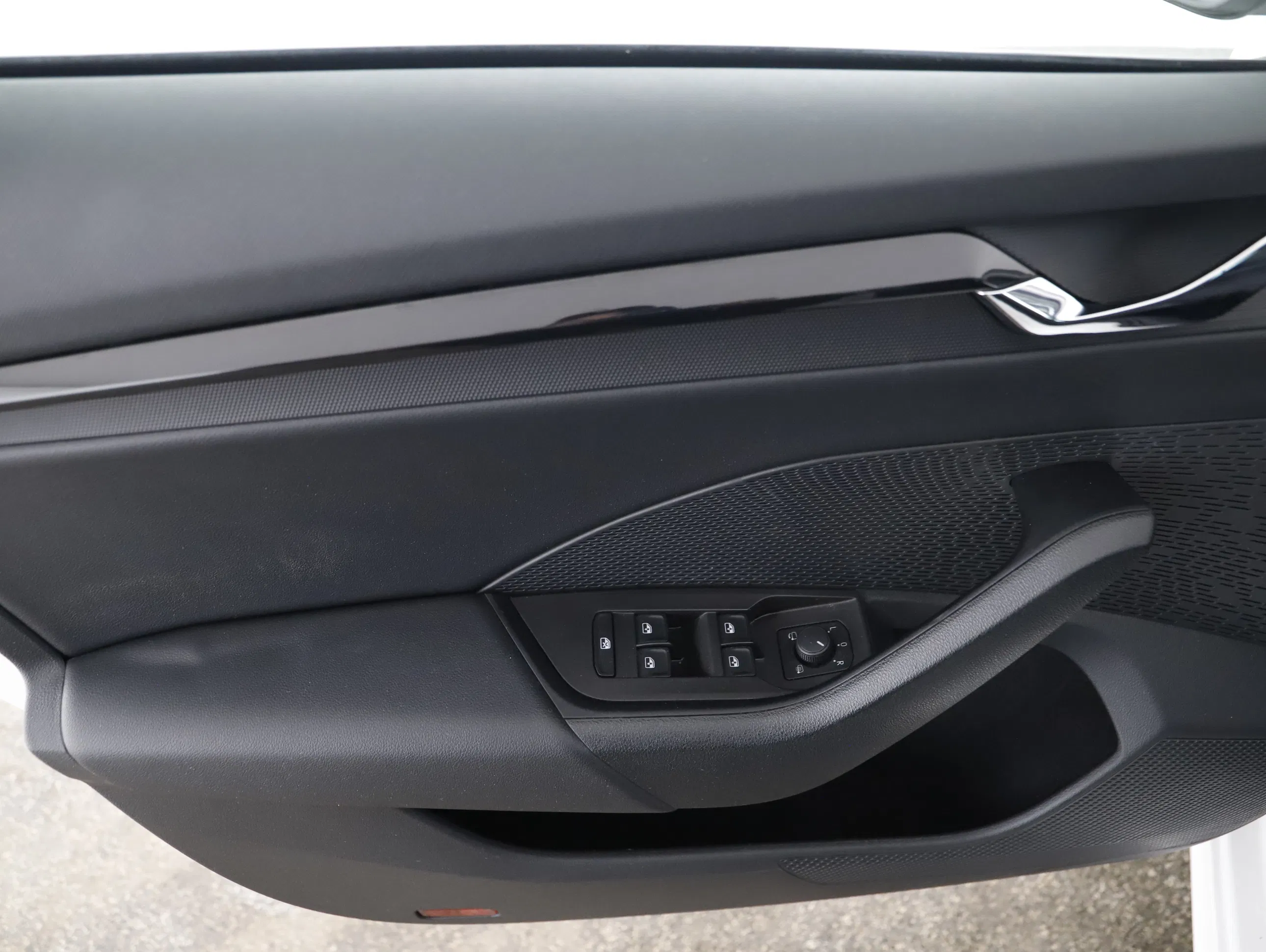 Skoda Octavia Combi 2.0 TDI Ambition | Bild 14 von 21