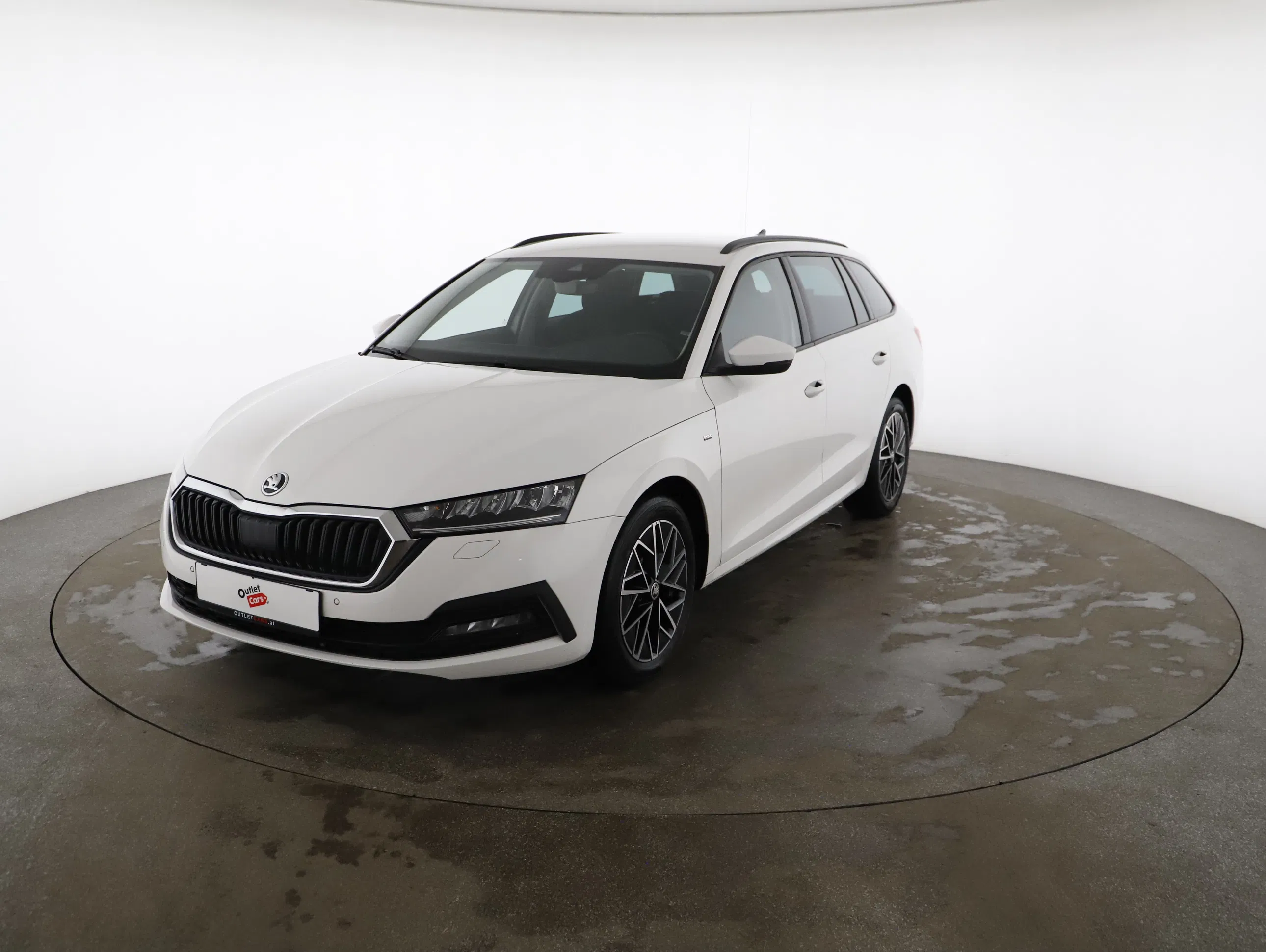 Skoda Octavia Combi 2.0 TDI Ambition | Bild 18 von 21