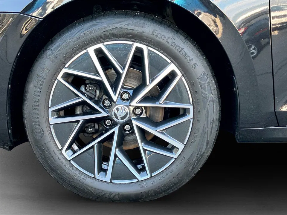 Skoda Octavia Combi 2.0 TDI Ambition | Bild 6 von 24