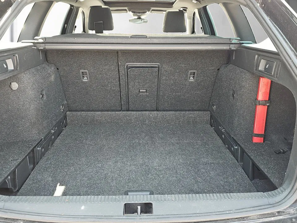 Skoda Octavia Combi 2.0 TDI DSG Style | Bild 20 von 21
