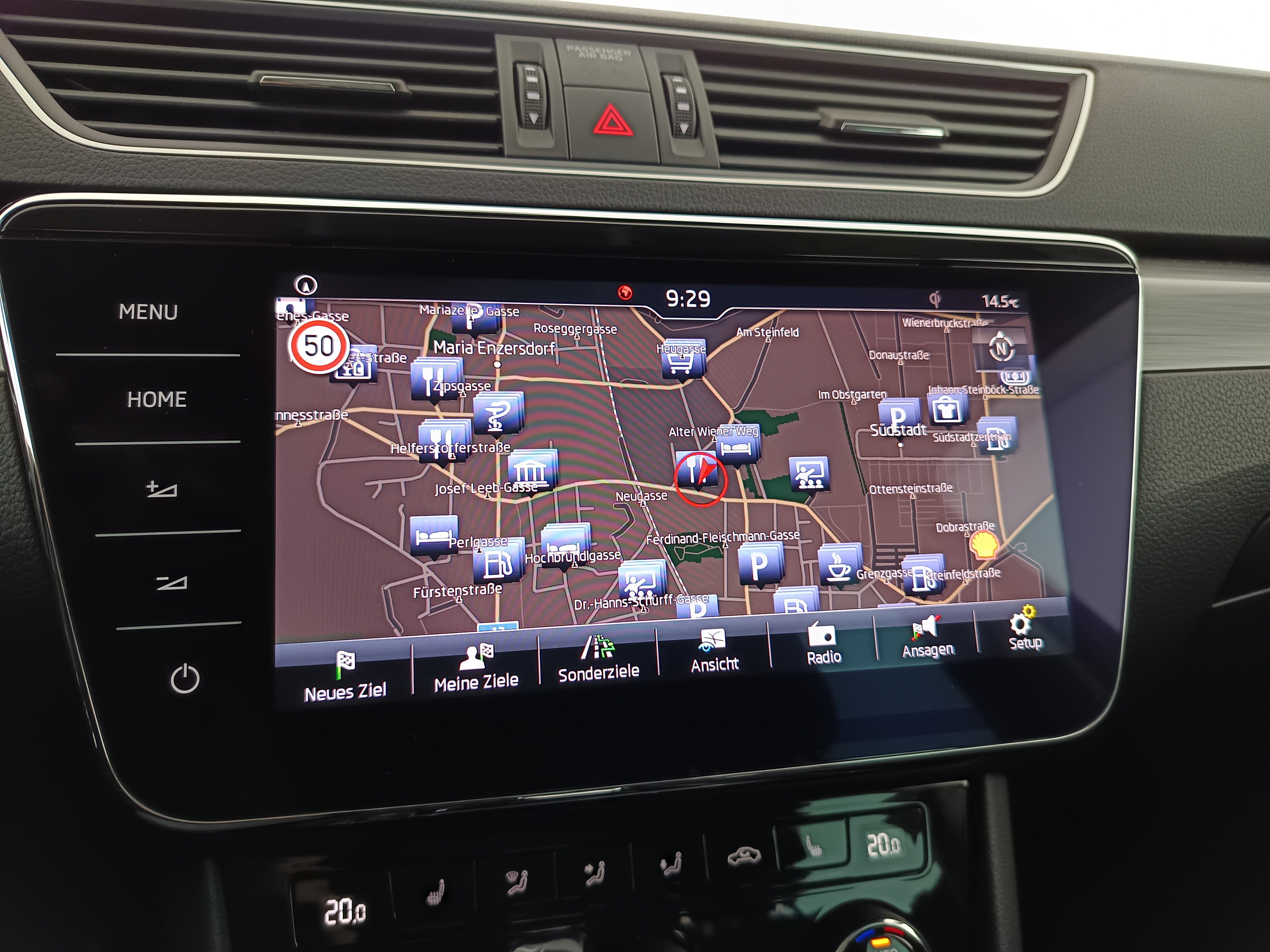 Skoda Superb Combi 2.0 TDI Style | Bild 24 von 31