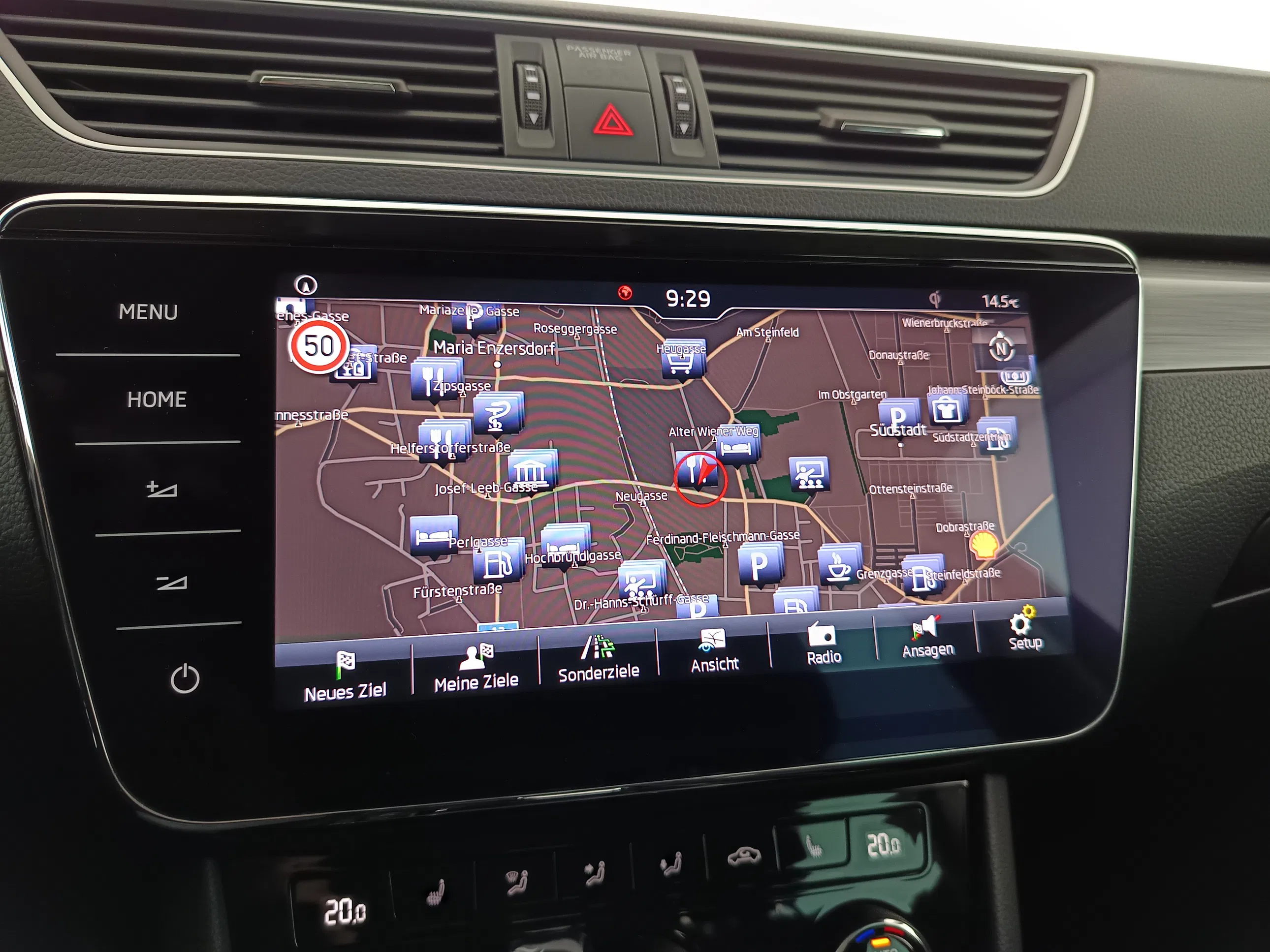 Skoda Superb Combi 2.0 TDI Style | Bild 24 von 31