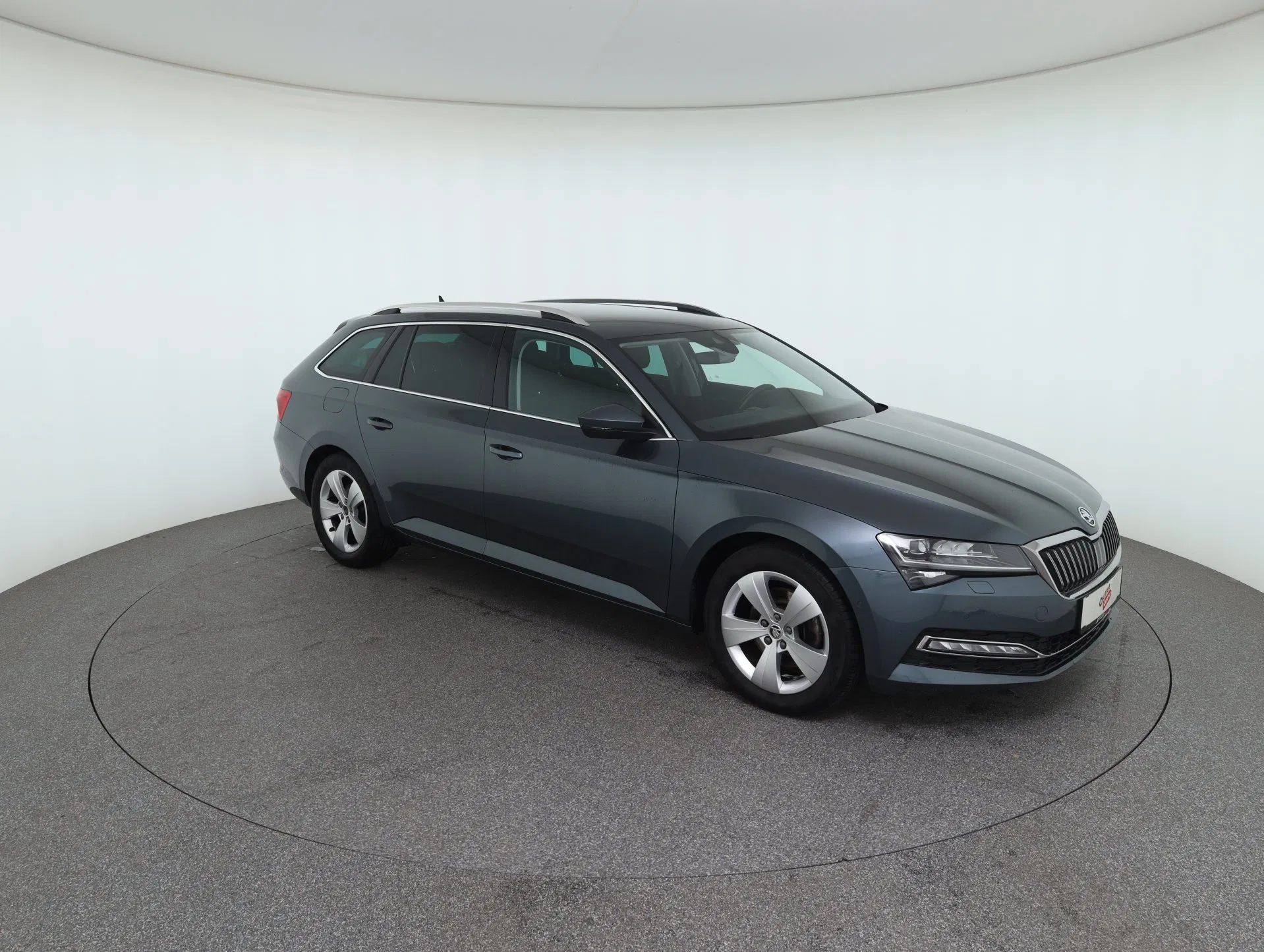 Skoda Superb Combi 2.0 TDI Style | Bild 4 von 31