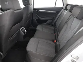 Skoda Octavia Combi 2.0 TDI DSG | Thumbnail 2 von 24