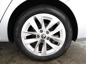Skoda Octavia Combi 2.0 TDI DSG | Thumbnail 23 von 24