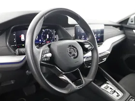 Skoda Octavia Combi 2.0 TDI DSG | Thumbnail 4 von 24