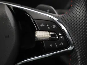 Skoda Octavia Combi 2.0 TDI RS | Thumbnail 23 von 28