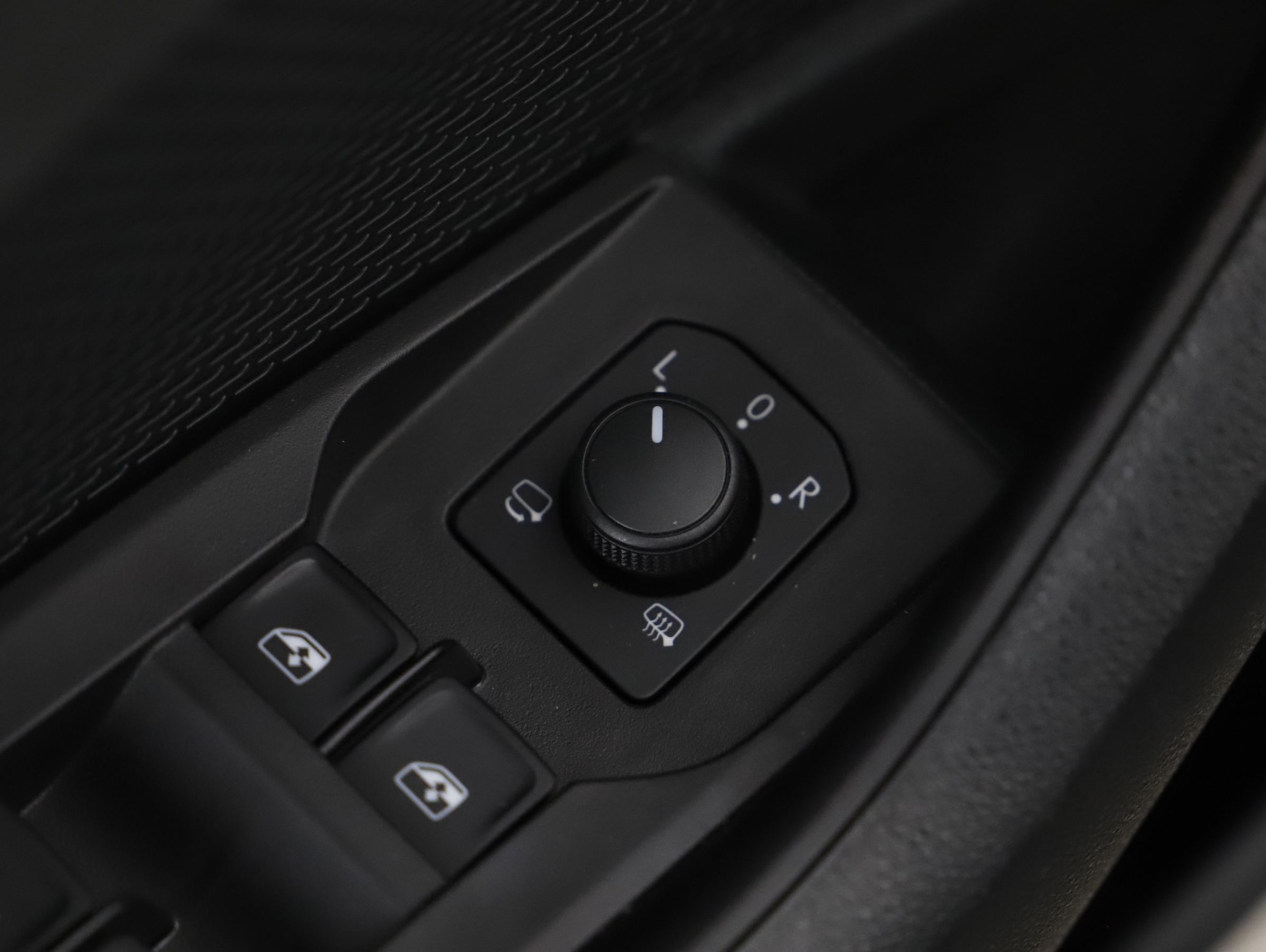 Skoda Octavia Combi 2.0 TDI RS | Bild 27 von 28