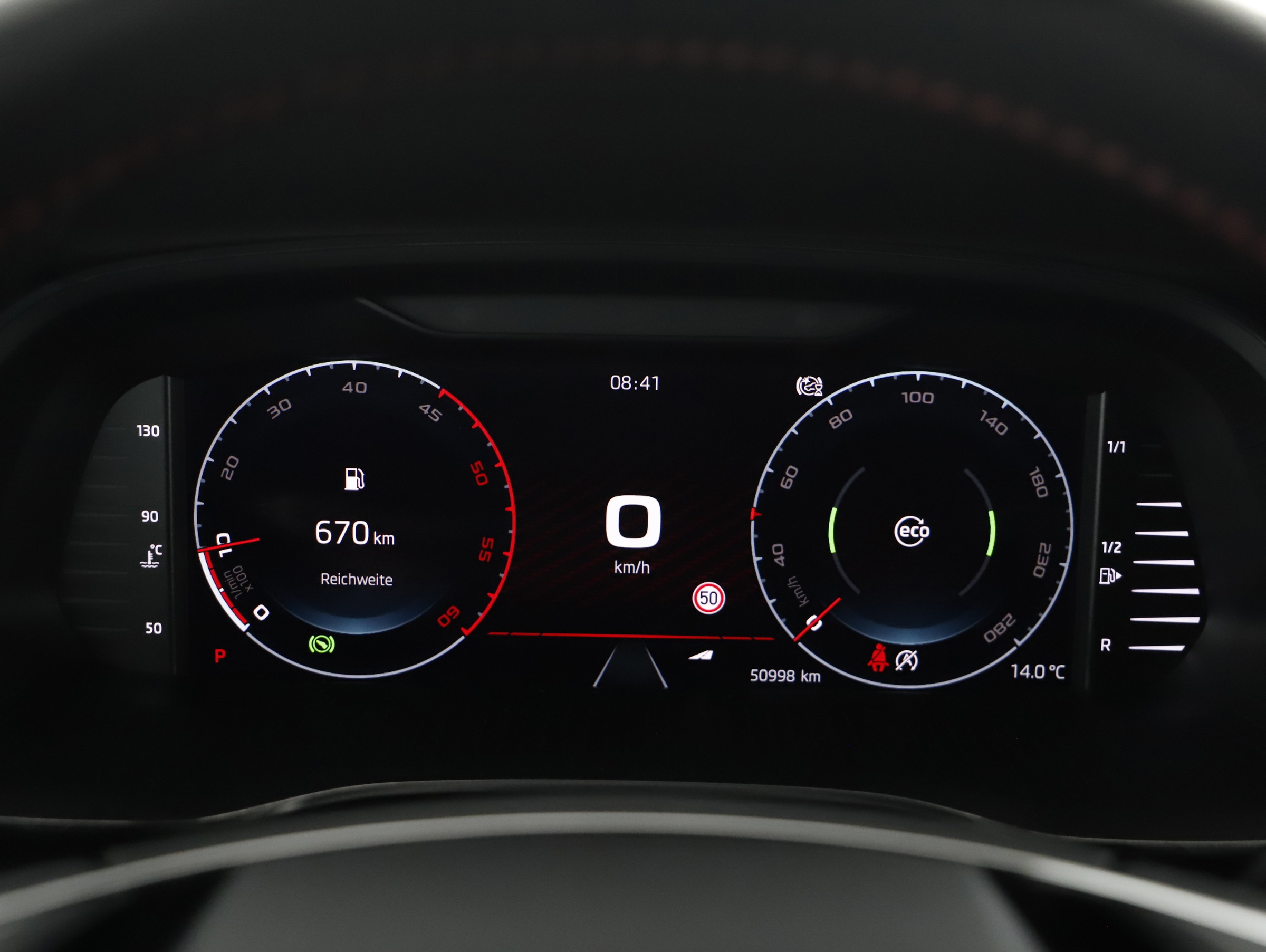 Skoda Octavia Combi 2.0 TDI RS | Bild 14 von 28