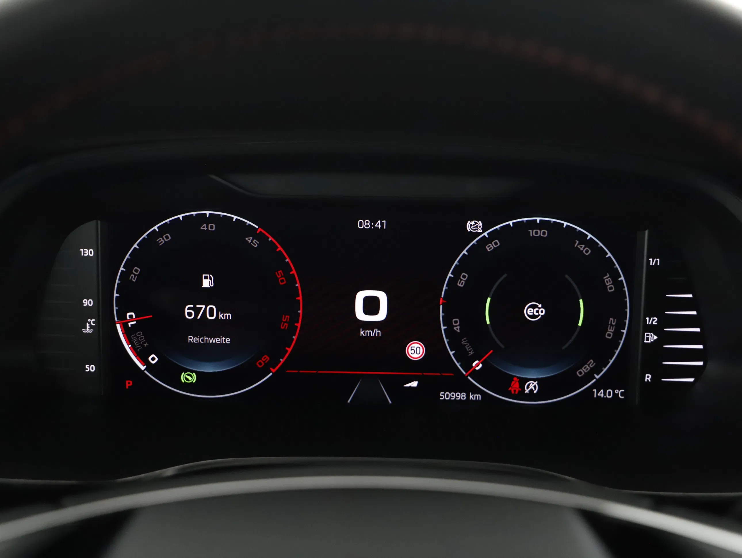 Skoda Octavia Combi 2.0 TDI RS | Bild 14 von 28