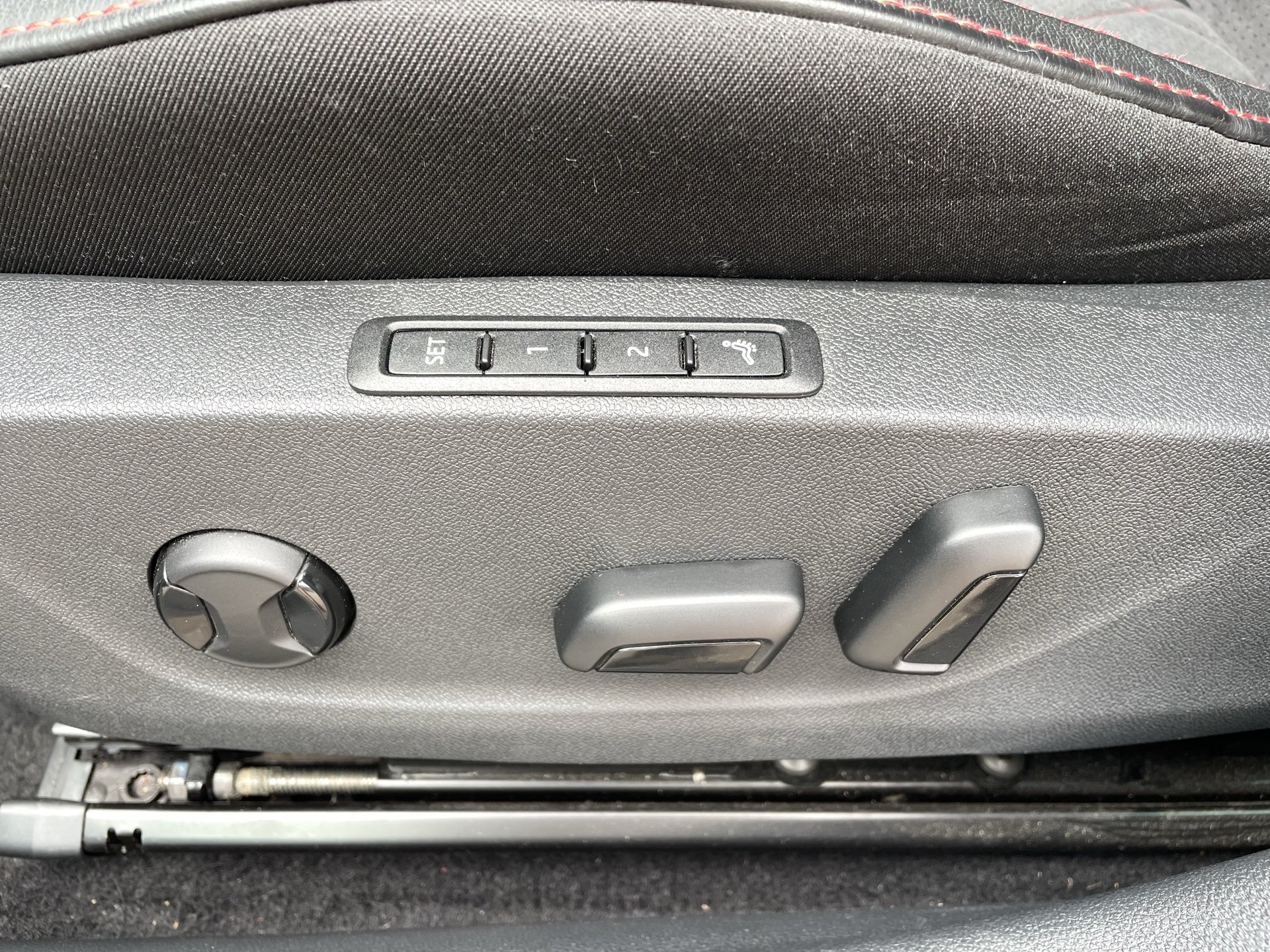 Skoda OCTAVIA Combi RS TDI DSG | Bild 11 von 29