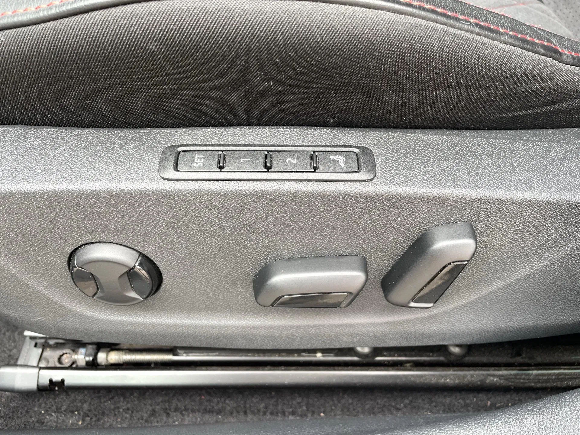 Skoda OCTAVIA Combi RS TDI DSG | Bild 11 von 29