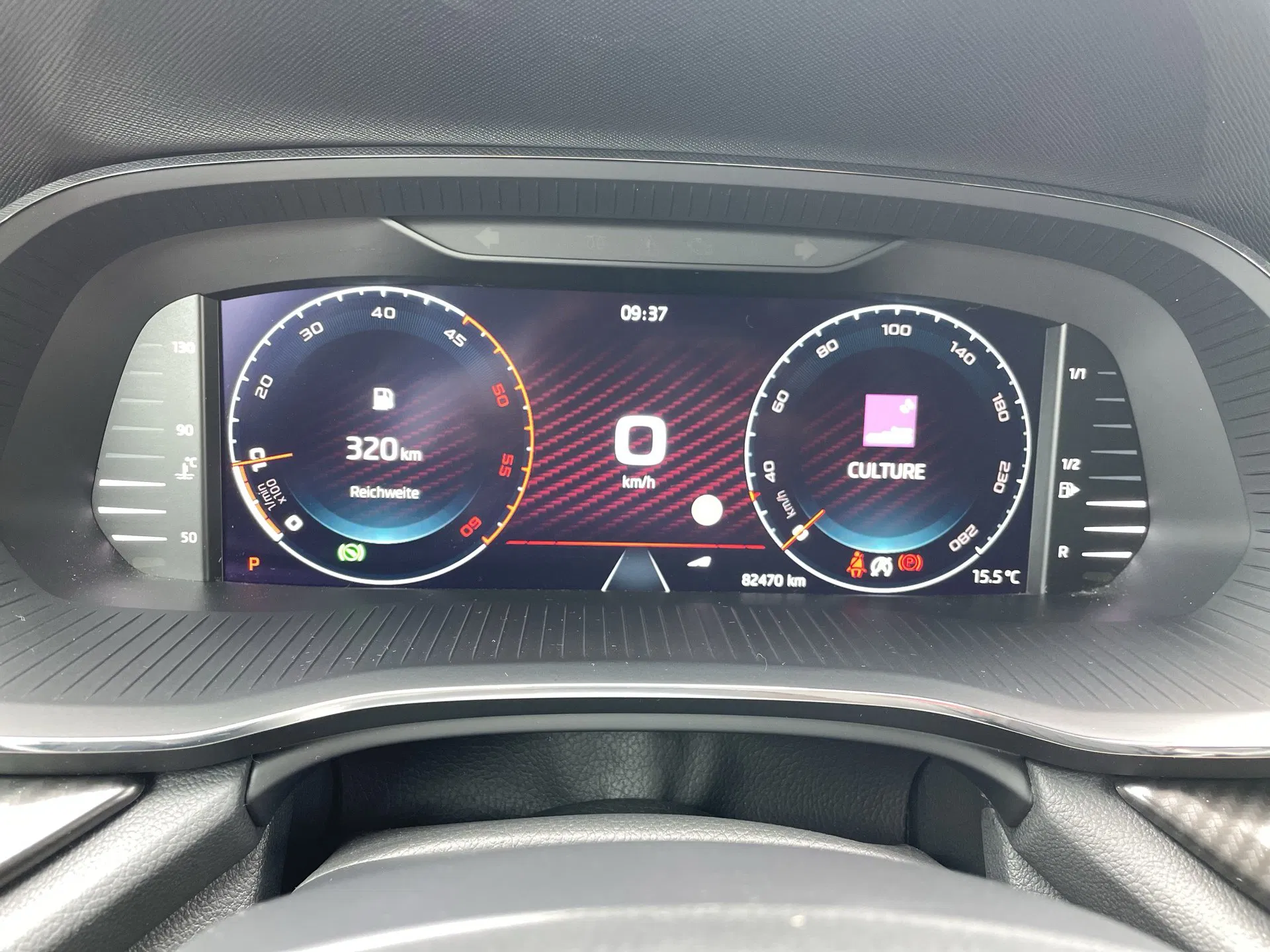 Skoda OCTAVIA Combi RS TDI DSG | Bild 14 von 29