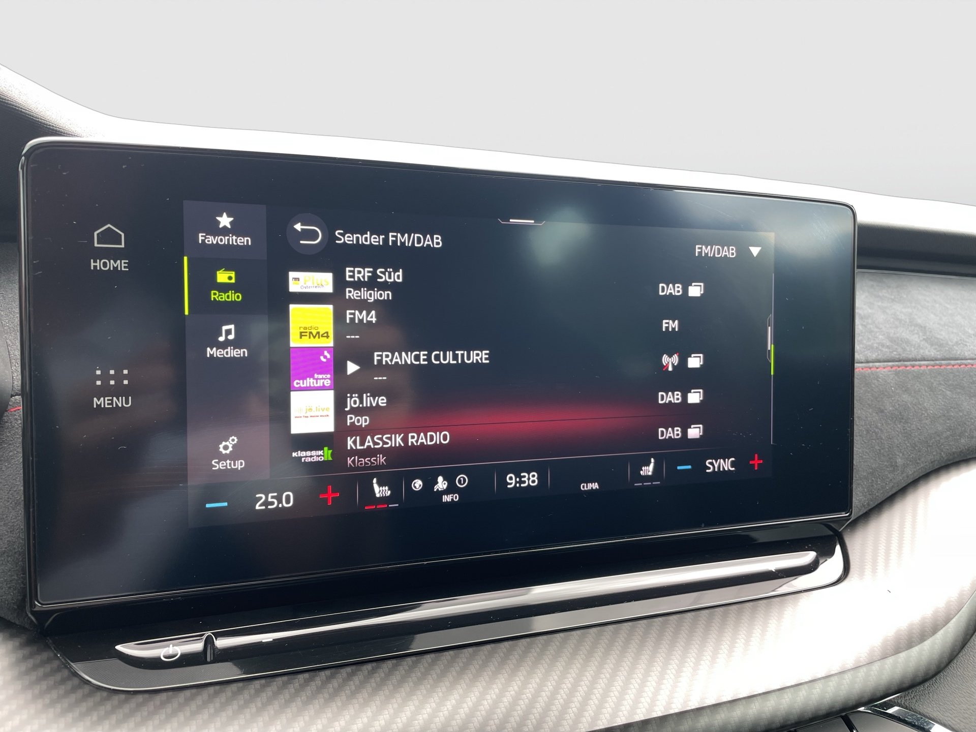 Skoda OCTAVIA Combi RS TDI DSG | Bild 18 von 29