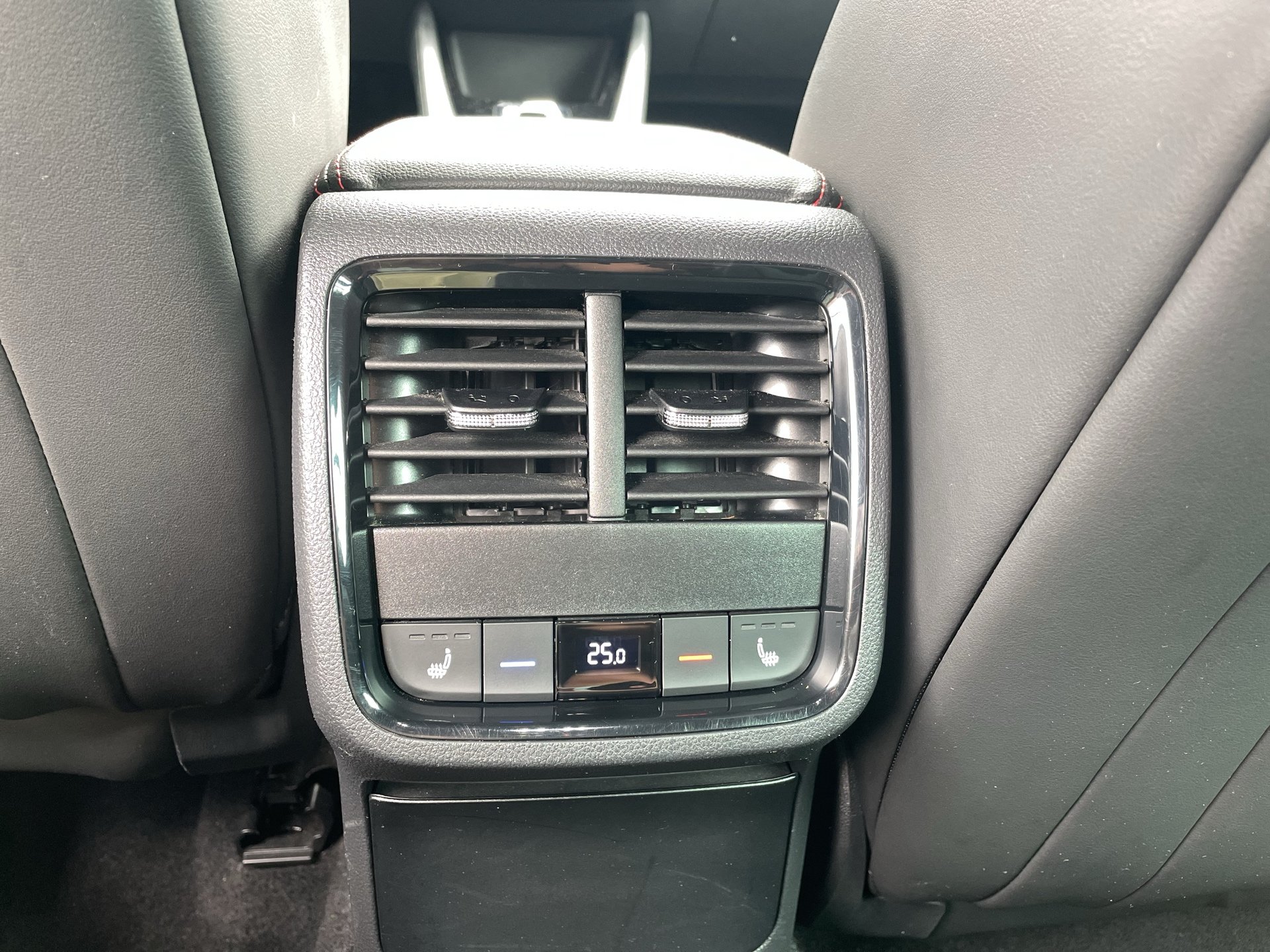 Skoda OCTAVIA Combi RS TDI DSG | Bild 25 von 29