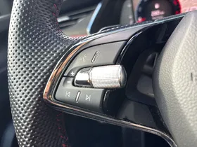 Skoda Octavia Combi 2.0 TDI RS | Thumbnail 17 von 25