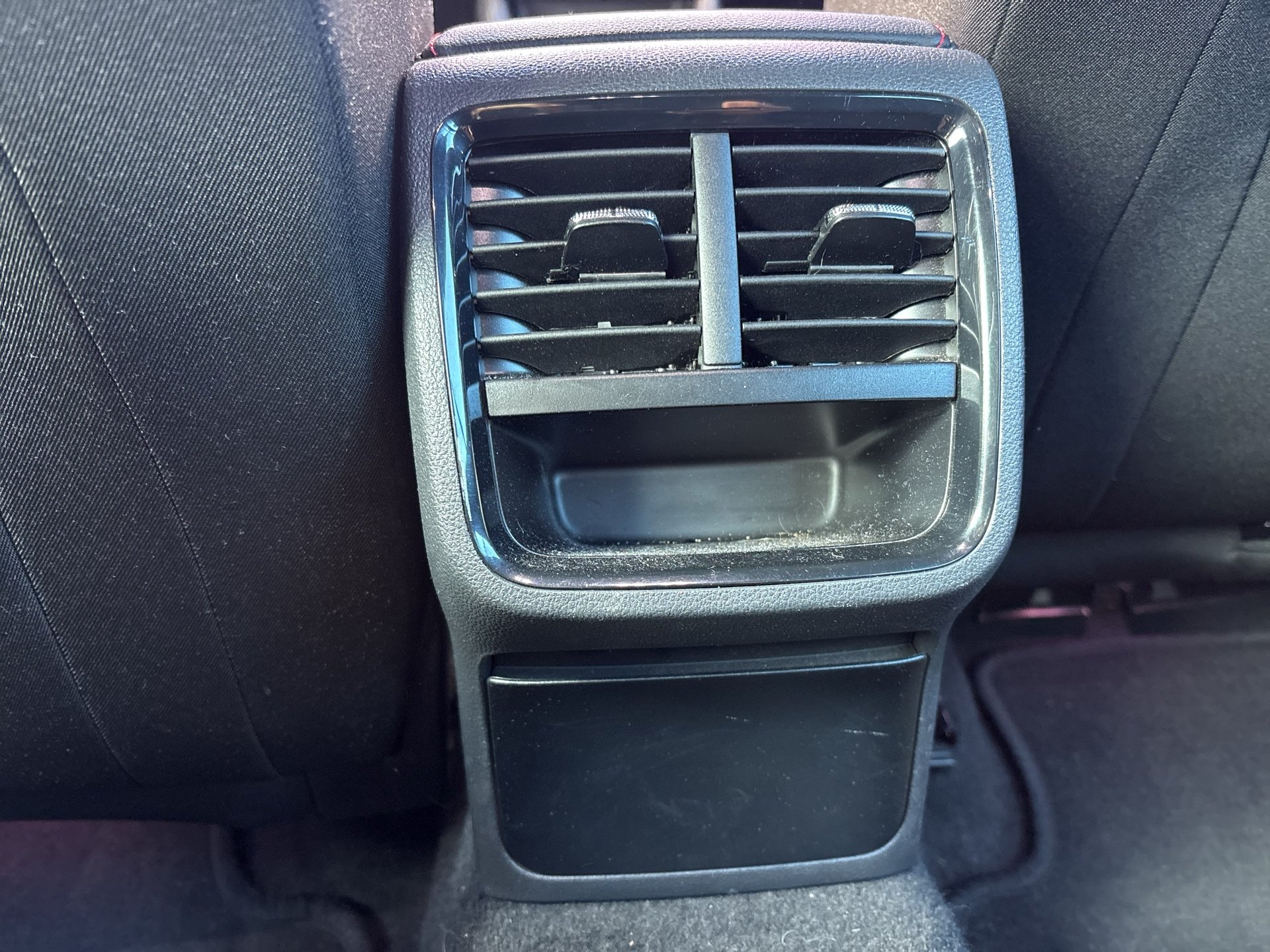 Skoda Octavia Combi 2.0 TDI RS | Bild 10 von 25